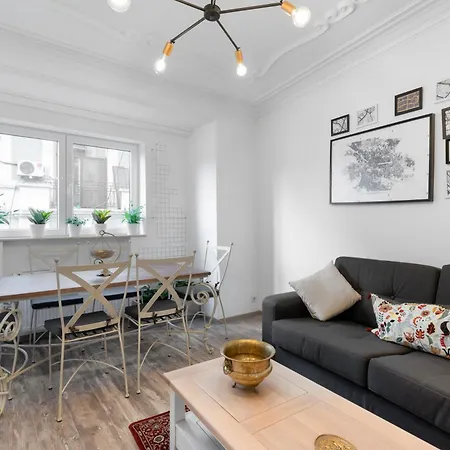 Apartment Historical Center 5 *